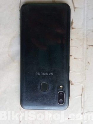 Samsung A20e